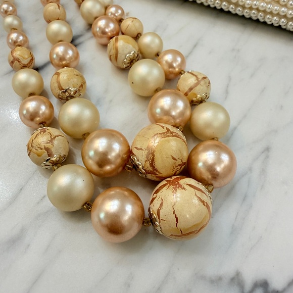 ♥️RESERVED♥️ 1950’s Rhinestone Shoe Straps, Sweater Clip, Beaded Bag, BKE Brooch - Picture 3 of 16